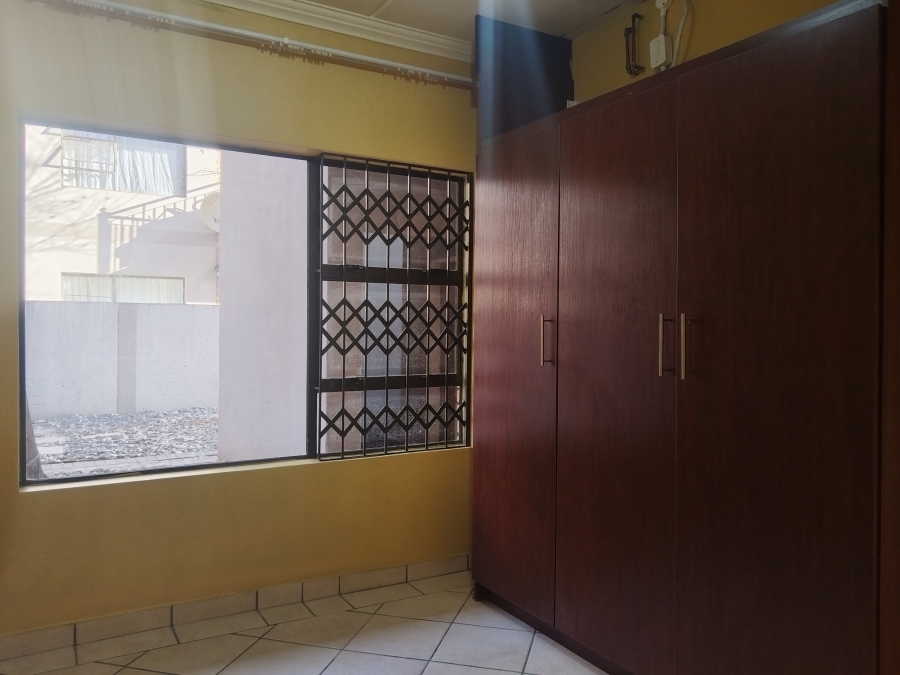 2 Bedroom Property for Sale in Potchefstroom North West